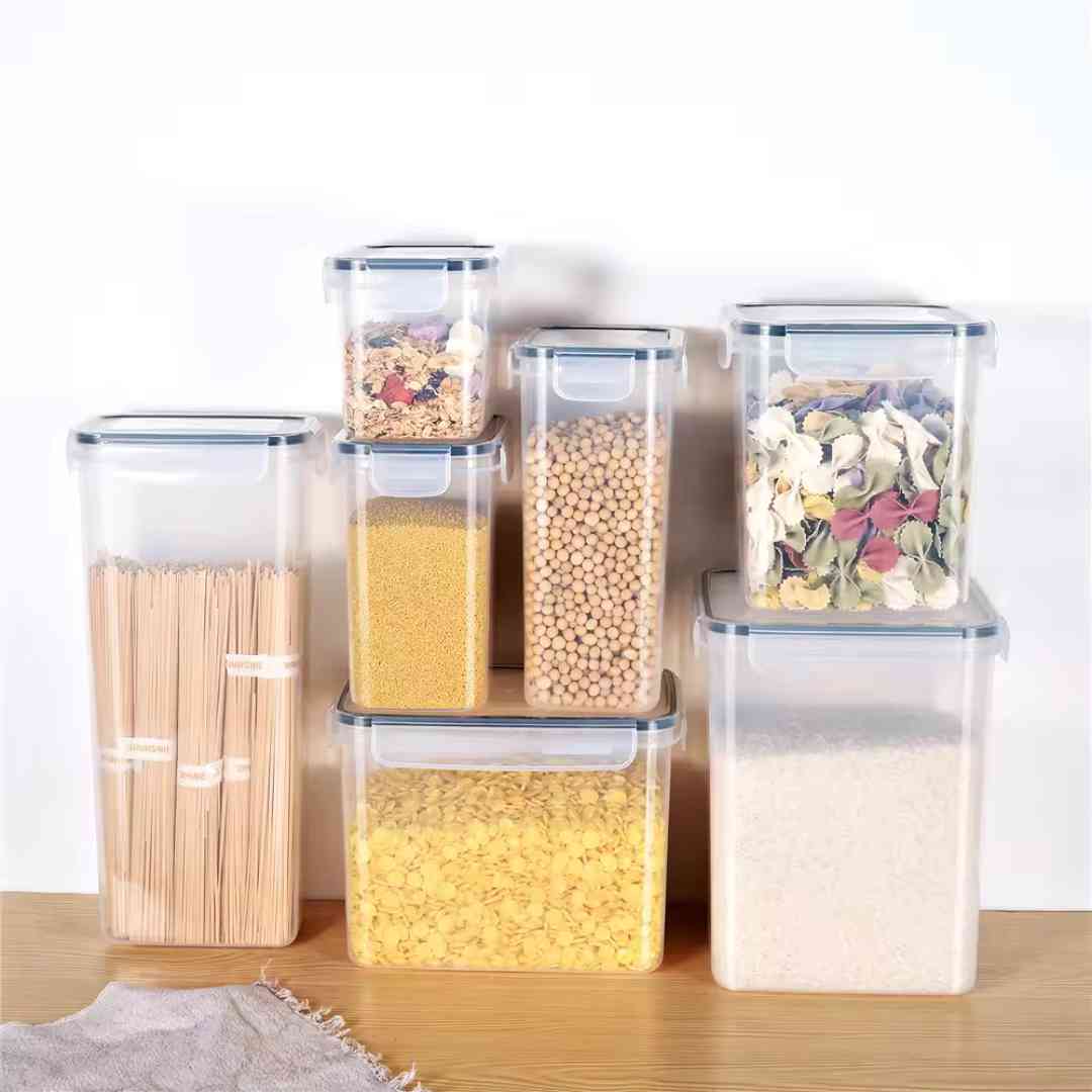7pcs Food Storage Containers With Stickers & Spoons